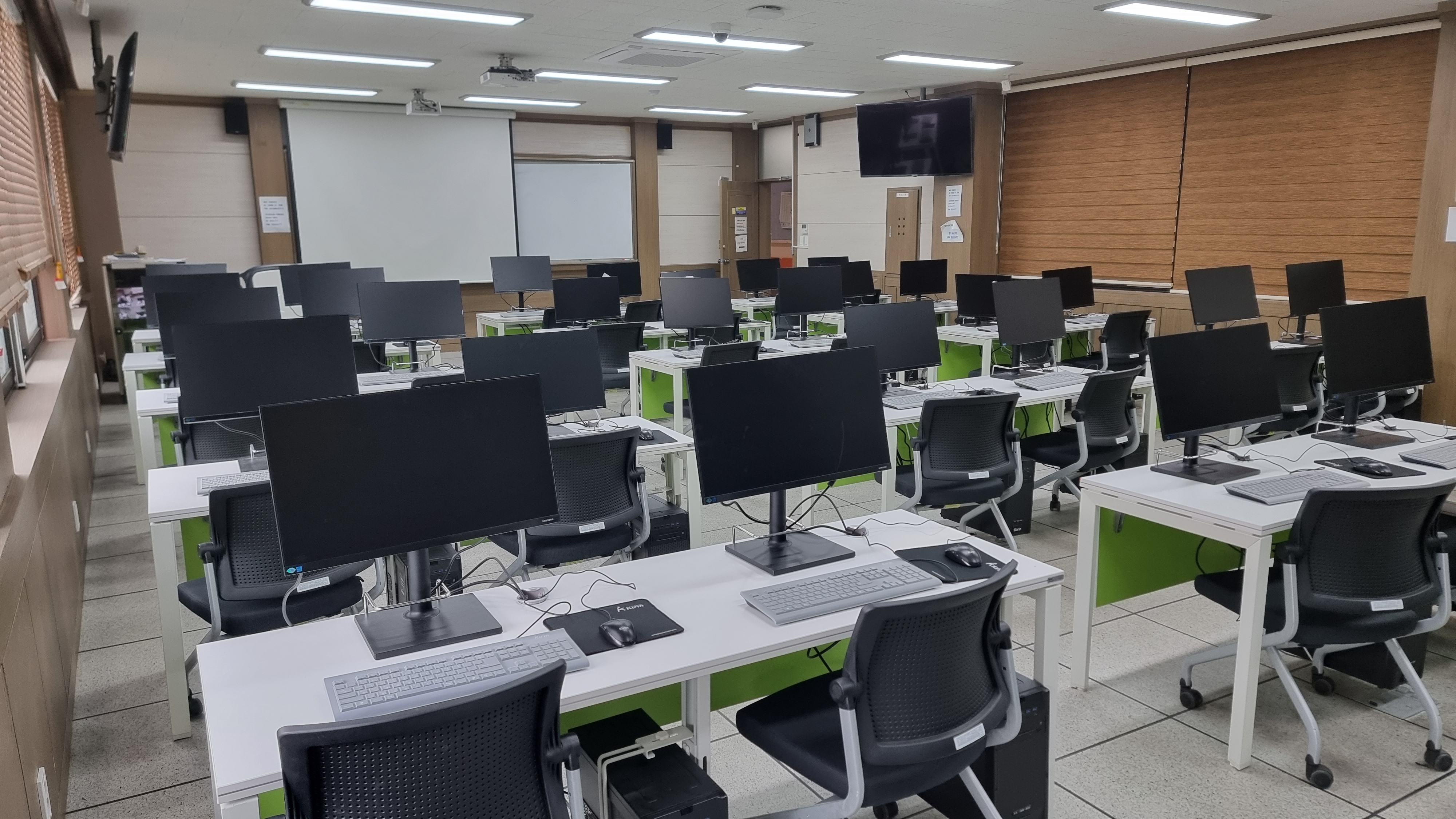 81호관 202호(이용불가_사무실 이전)